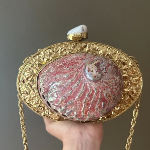 Gold Clutch with Pink Abalone Shell - Picture 4 of 5